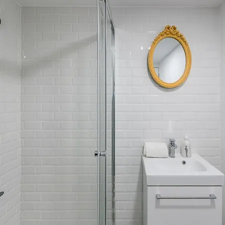 Guestready - The New Pateo Da Lapa - Casa 3 Affittacamere Oporto